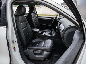 Внедорожник Volkswagen Touareg 2012 года, 2660000 рублей, Краснодар