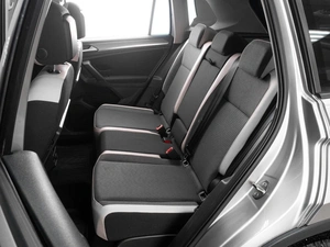 Внедорожник Volkswagen Tiguan 2018 года, 2299000 рублей, Тюмень