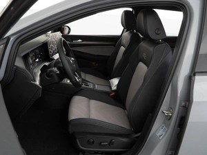 Хетчбэк Volkswagen Golf 2025 года, 3790888 рублей, Москва