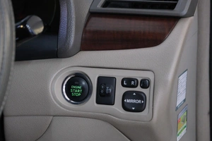 Седан Toyota Premio 2010 года, 1179000 рублей, Омск