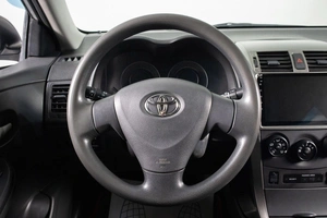 Седан Toyota Corolla 2007 года, 819000 рублей, Сургут