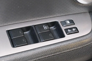 Седан Nissan Tiida 2010 года, 799000 рублей, Омск