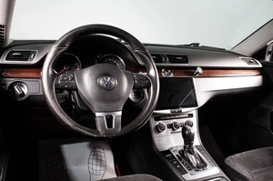 Седан Volkswagen Passat 2012 года, 1189000 рублей, Сургут