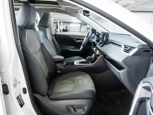 Внедорожник Toyota RAV4 2024 года, 4255000 рублей, Ставрополь