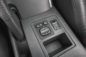 Внедорожник Toyota RAV4 2011 года, 1449000 рублей, Барнаул