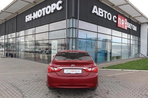 Седан Hyundai Sonata 2012 года, 1215000 рублей, Мирное