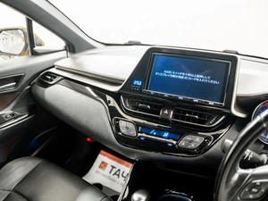 Внедорожник Toyota C-HR 2017 года, 2330000 рублей, Красноярск