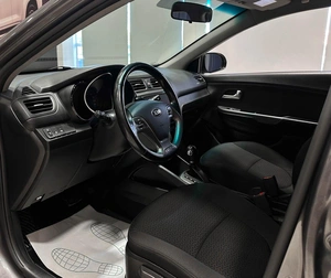 Хетчбэк Kia Rio 2017 года, 1287000 рублей, Красноярск