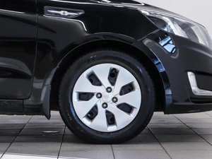 Седан Kia Rio 2015 года, 1050000 рублей, Красноярск