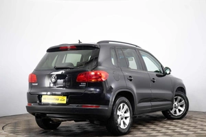 Внедорожник Volkswagen Tiguan 2012 года, 1649000 рублей, Пермь