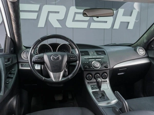 Седан Mazda 3 2011 года, 759000 рублей, Сургут