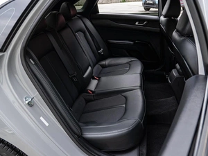 Седан Kia K5 2023 года, 3175000 рублей, Краснодар