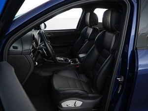 Внедорожник Porsche Macan 2023 года, 8248505 рублей, Москва