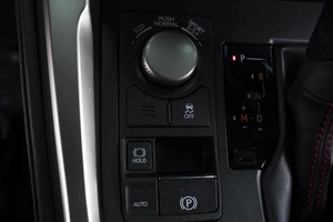Внедорожник Lexus NX 2016 года, 3286000 рублей, Омск