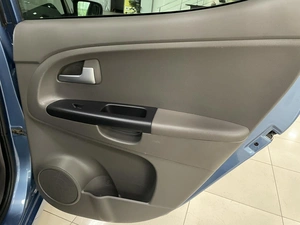 Минивэн Kia Venga 2013 года, 987000 рублей, Солонцы