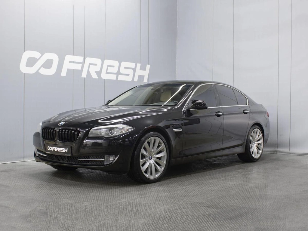 Седан BMW 5 серия 2010 года, 1630000 рублей, Омск