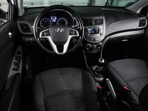 Седан Hyundai Solaris 2016 года, 909000 рублей, Воронеж