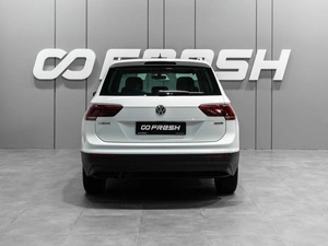 Внедорожник Volkswagen Tiguan 2018 года, 2319000 рублей, Тюмень