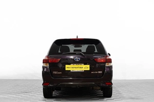 Универсал Toyota Corolla Fielder 2015 года, 1579000 рублей, Барнаул