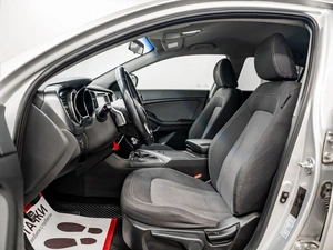 Седан Kia Optima 2012 года, 1050000 рублей, Красноярск
