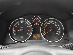 Седан Opel Astra 2012 года, 436100 рублей, Казань