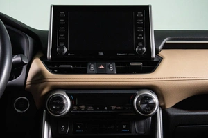 Внедорожник Toyota RAV4 2020 года, 4009000 рублей, Сургут