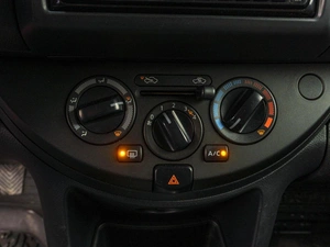 Хетчбэк Nissan Note 2012 года, 699000 рублей, Тюмень