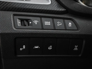 Внедорожник Hyundai Santa Fe 2017 года, 2254000 рублей, Кирилловка