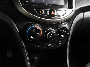 Седан Hyundai Solaris 2014 года, 979000 рублей, Воронеж