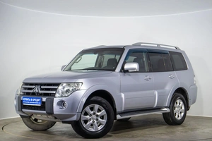 Внедорожник Mitsubishi Pajero 2010 года, 1840000 рублей, Оренбург