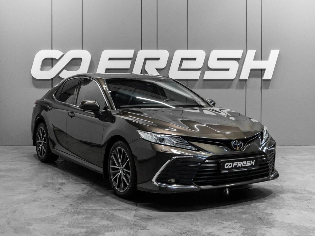 Седан Toyota Camry 2021 года, 3979000 рублей, Тюмень