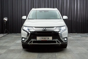 Внедорожник Mitsubishi Outlander 2021 года, 3850000 рублей, Красноярск