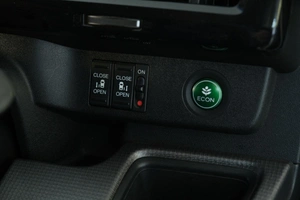 Минивэн Honda Stepwgn Spada 2016 года, 2089000 рублей, Омск