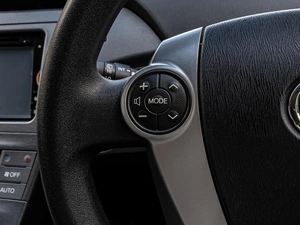 Лифтбек Toyota Prius 2012 года, 1220000 рублей, Краснодар