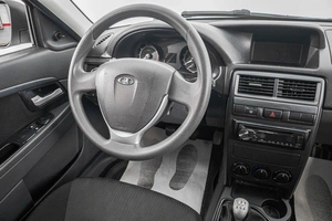 Седан ВАЗ (LADA) Priora 2018 года, 749000 рублей, Барнаул