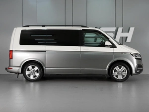 Минивэн Volkswagen Multivan 2021 года, 6929000 рублей, Красный Пахарь