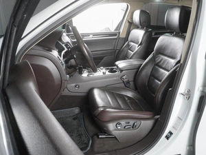 Внедорожник Volkswagen Touareg 2012 года, 2090000 рублей, Минеральные Воды