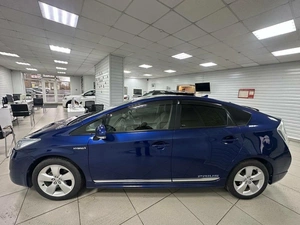 Лифтбек Toyota Prius 2010 года, 1150000 рублей, Ачинск