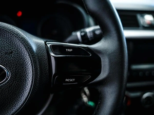 Седан Kia Rio 2019 года, 1199000 рублей, Красноярск