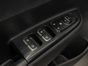 Хетчбэк Kia Rio X-Line 2019 года, 1490000 рублей, Красноярск