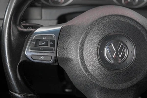 Внедорожник Volkswagen Tiguan 2011 года, 1339000 рублей, Кемерово