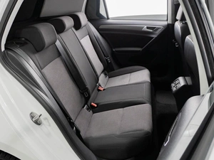 Хетчбэк Volkswagen Golf 2013 года, 979000 рублей, Тюмень