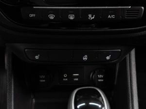 Седан Hyundai Solaris 2017 года, 1300000 рублей, Тюмень