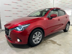 Хетчбэк Mazda Demio 2015 года, 1050000 рублей, Красноярск
