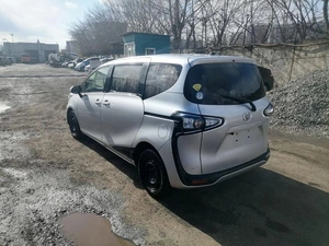 Минивэн Toyota Sienta 2022 года, 1470000 рублей, Красноярск
