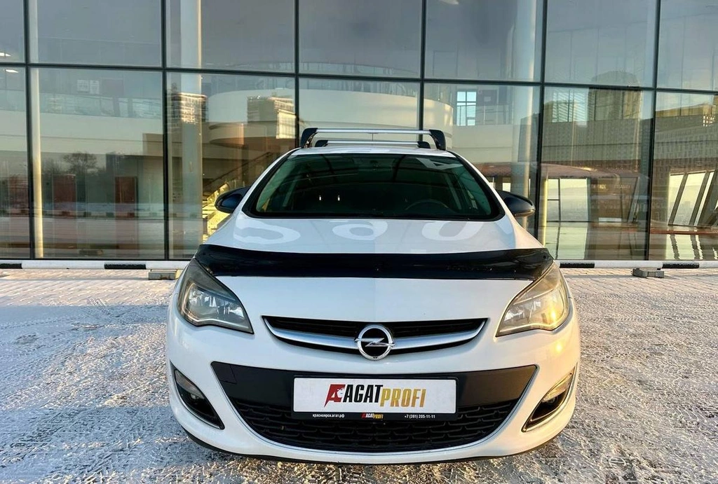 Седан Opel Astra 2013 года, 670000 рублей, Красноярск