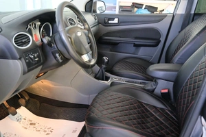 Седан Ford Focus 2011 года, 589000 рублей, Омск