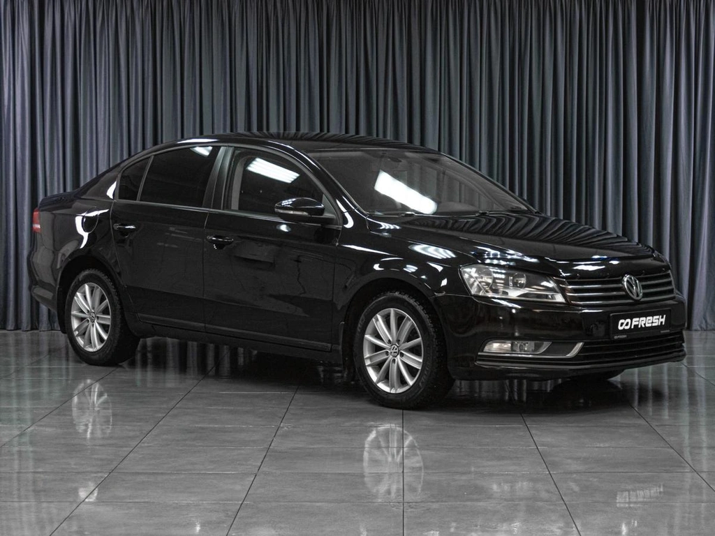 Седан Volkswagen Passat 2012 года, 979000 рублей, Тюмень