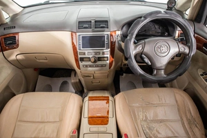 Минивэн Toyota Ipsum 2001 года, 689000 рублей, Барнаул