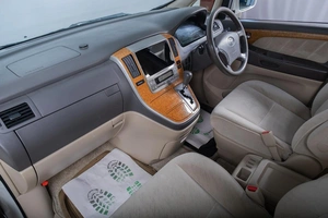 Минивэн Toyota Alphard 2007 года, 2079000 рублей, Томск